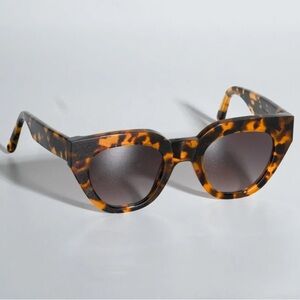 Monokel Eyewear Hilma Havana Brown Tortoise Shell Sunglasses